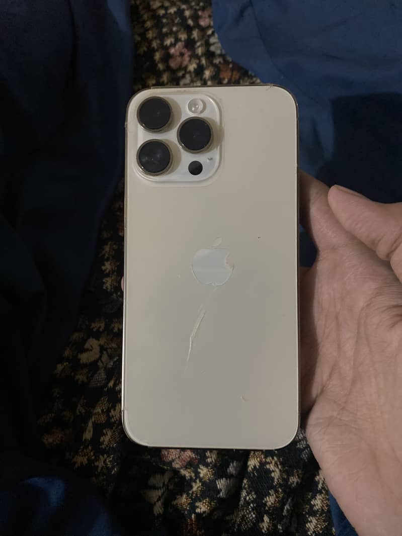 iphone 14 PM 4
