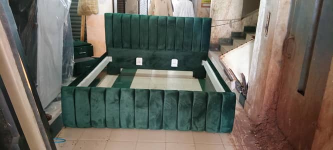 bed and side teblet