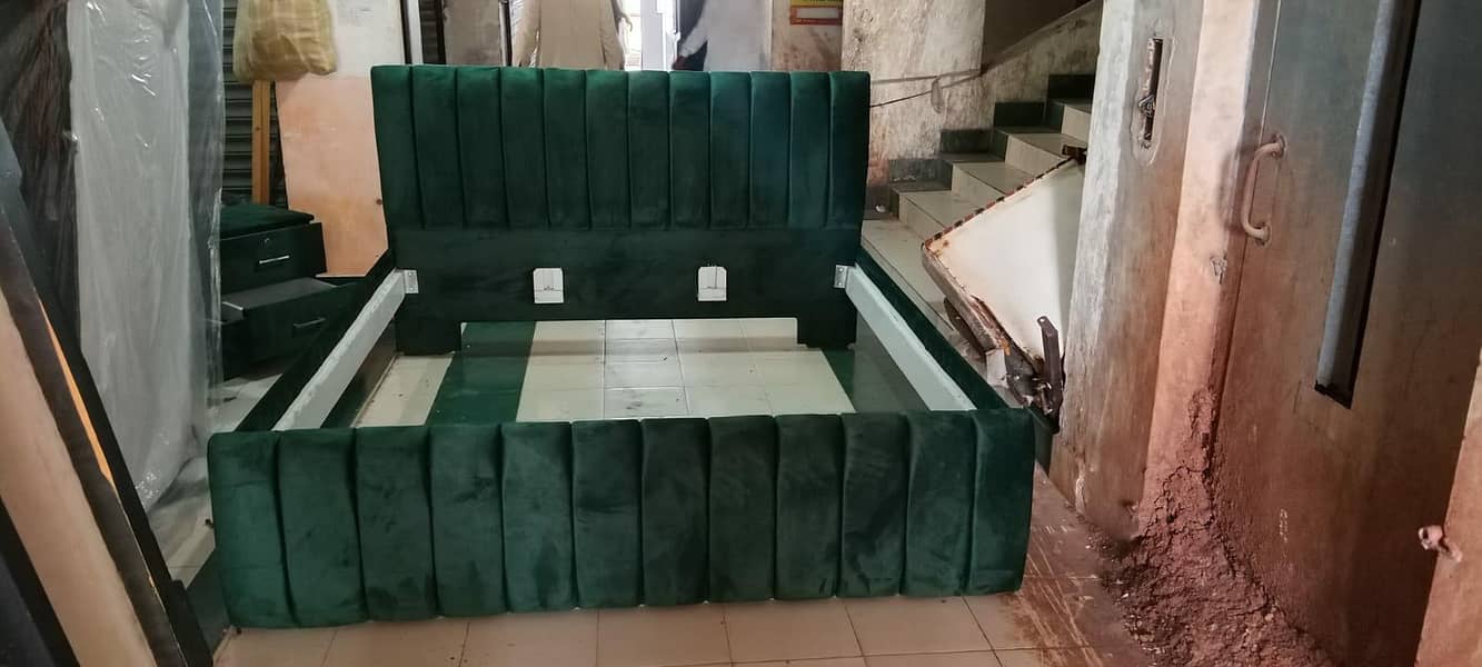 bed and side teblet 2