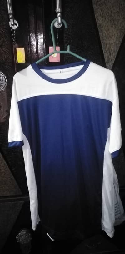 XL size Navy t-shirt