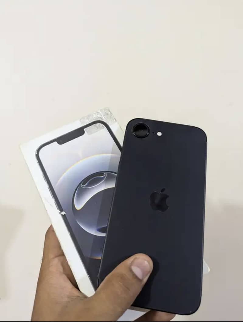 iphone 16E 0