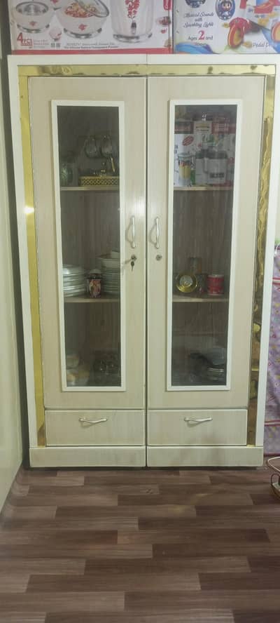 divider & dressing table
