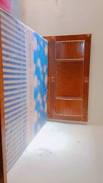 matress Molty foam for sale and bed bhi hai sth blkl new condition hai
