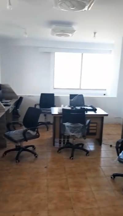 furnished office for sale 650sqft in shahar e Faisal.