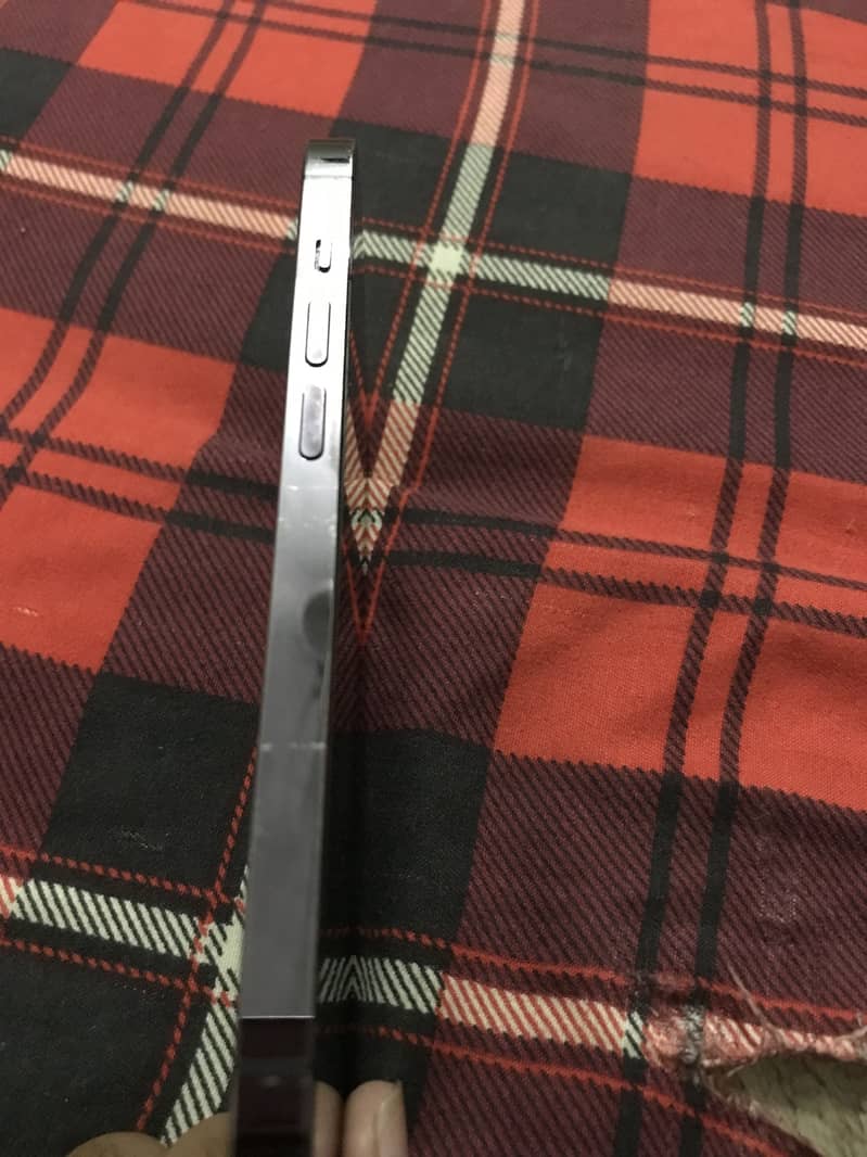 iphone 14 pro 2