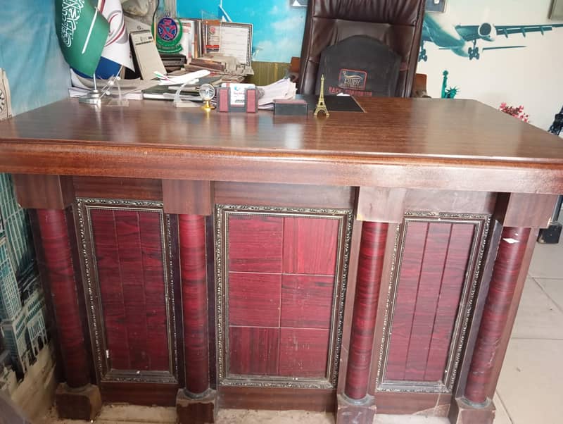 office table heavy 0