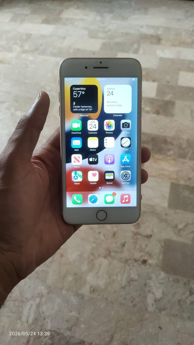 Apple iPhone 7 Plus 1