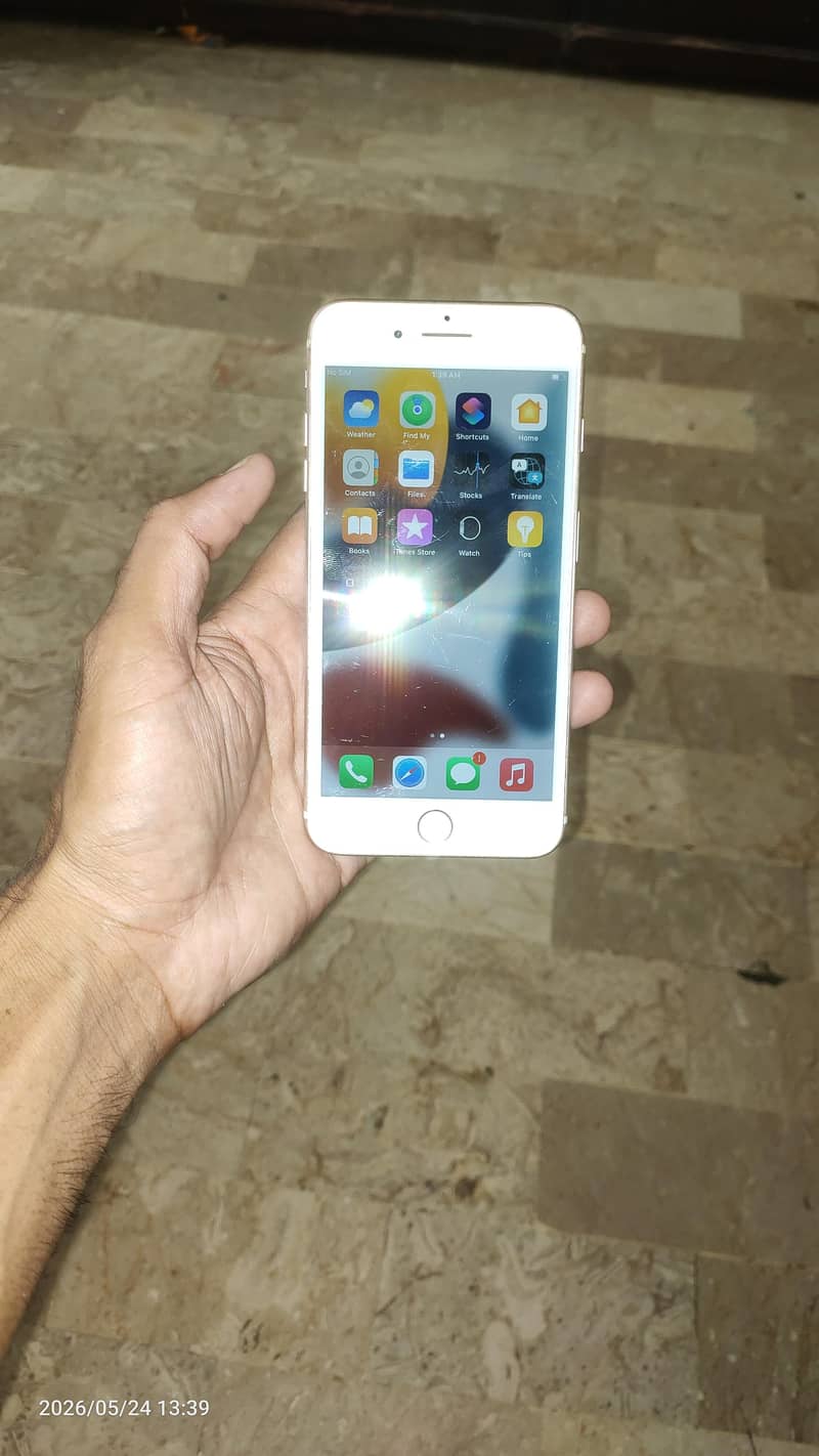 Apple iPhone 7 Plus 3