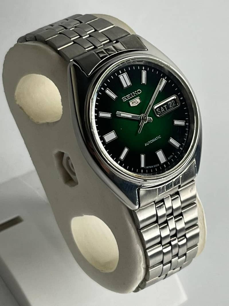 Seiko 4