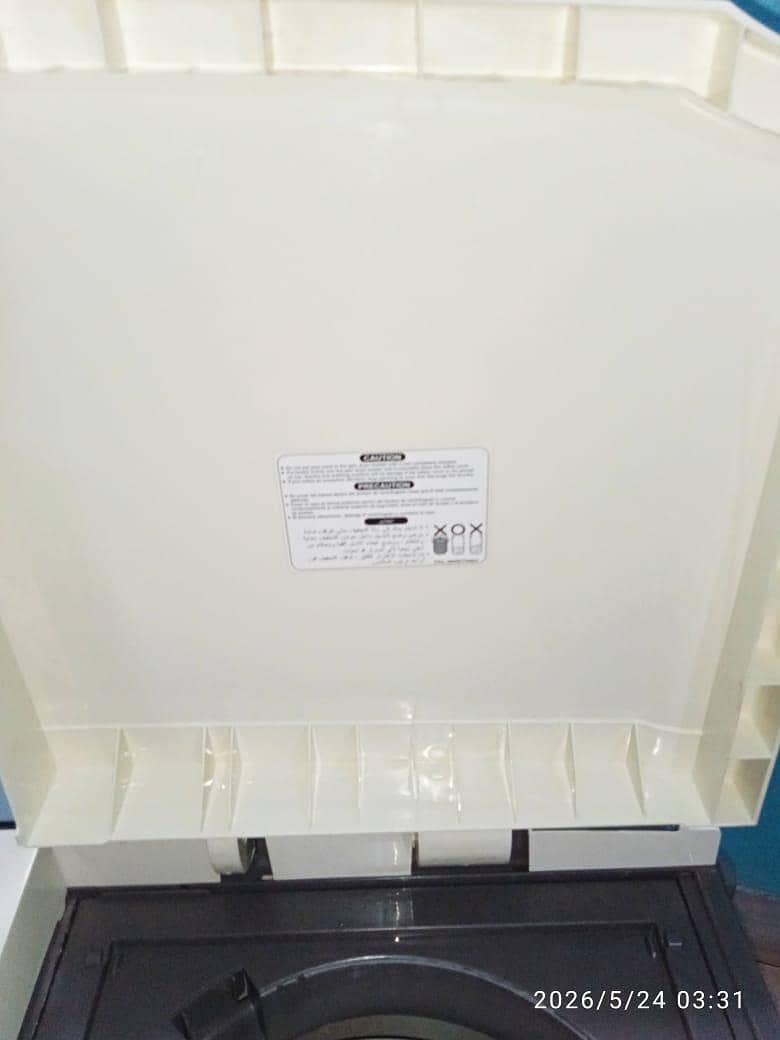 L. G washing machine twin tub model number P100RON 11