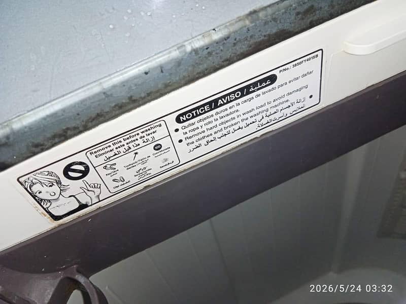 L. G washing machine twin tub model number P100RON 19