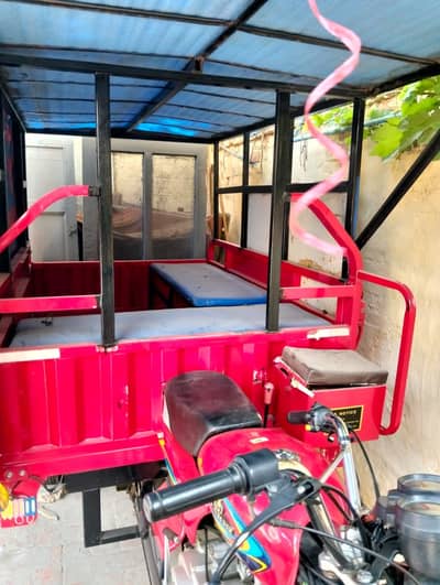 TBM Loader rikshaw with roof of back and seats new condition