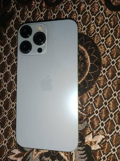iPhone xr and cunwerd iPhone 13pro condition 10/9