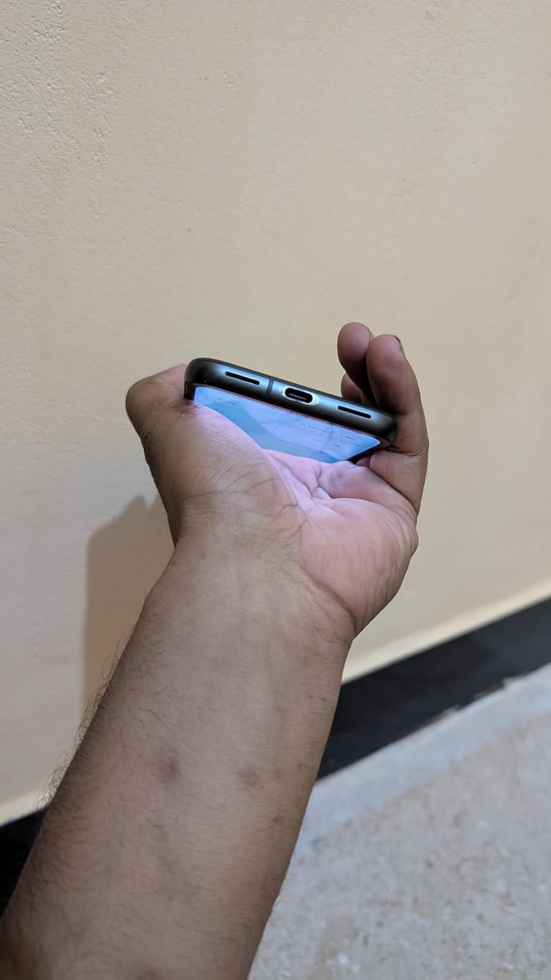 Google Pixel 8a 5