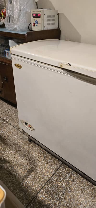 Waves Deep Freezer for Sale – Just Like New very carefully used