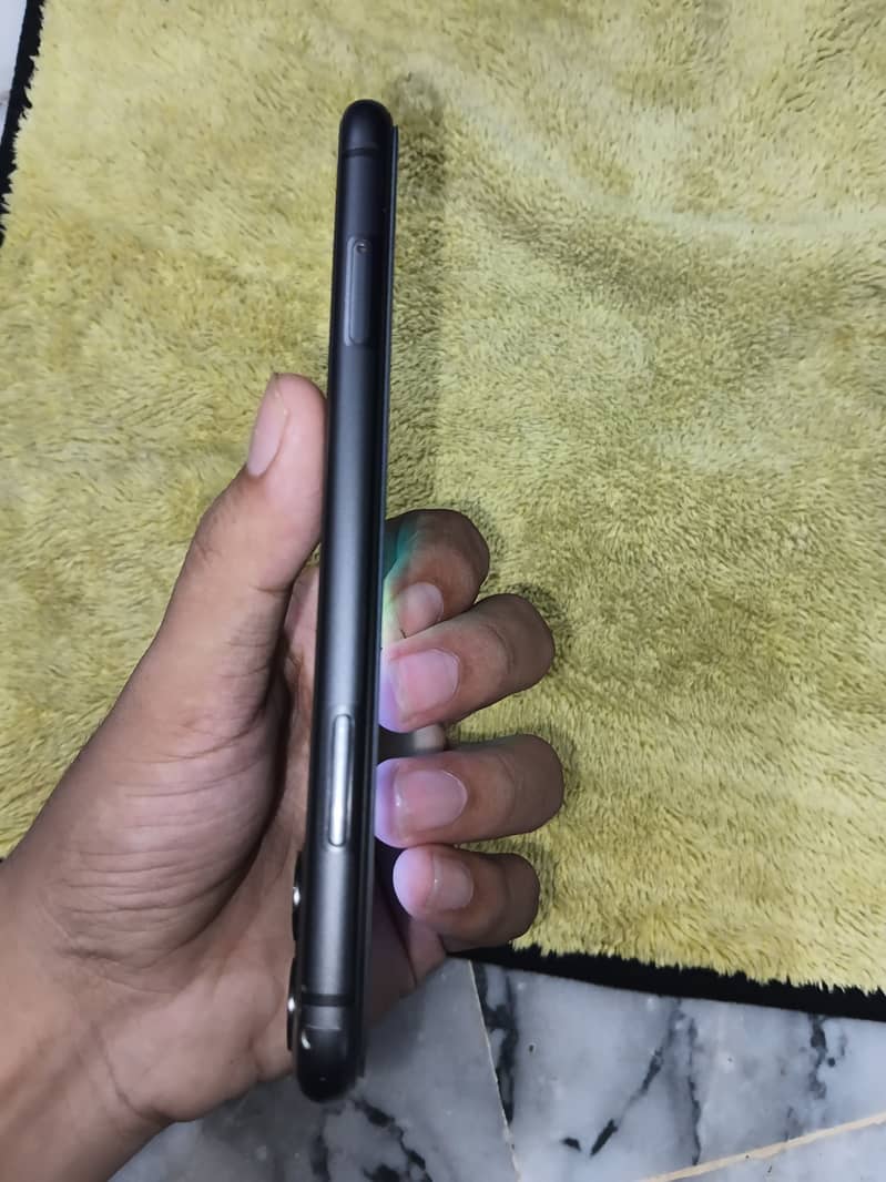 iPhone 11 [read description] 2