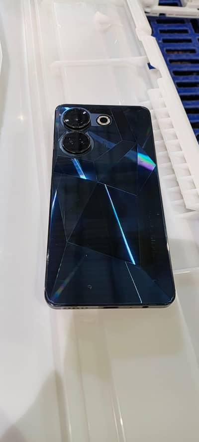 Tecno CAMON 20