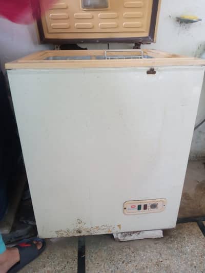 dawlance single door freezer