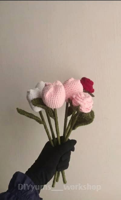 Crochet Rose / Flower / Tulips/ Hang Bag / Shirt