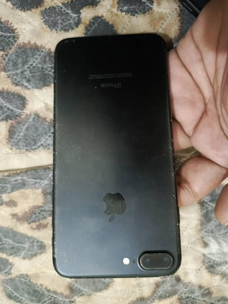Apple iPhone 7 Plus 3