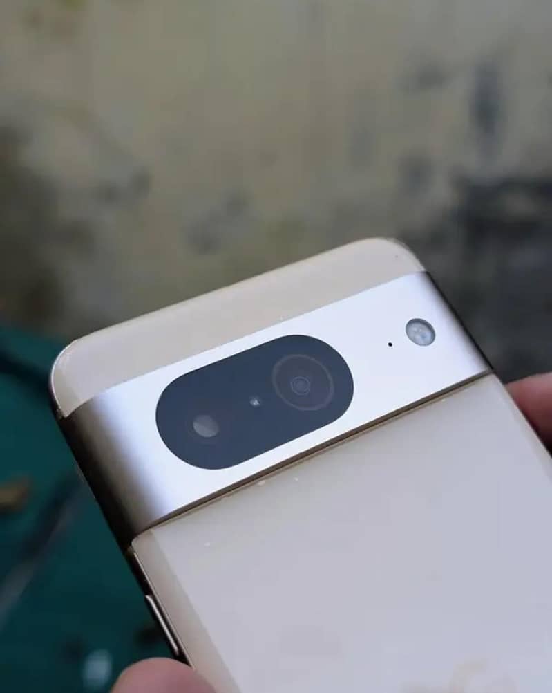 Google Pixel 8 1