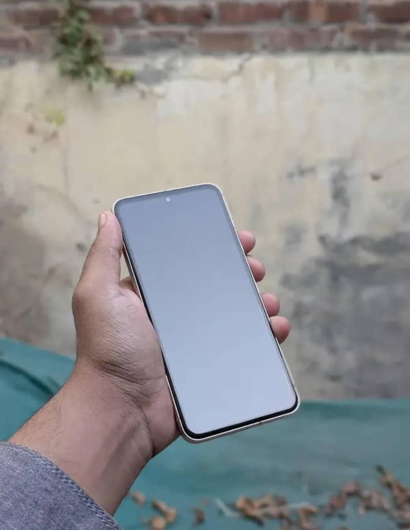 Google Pixel 8 3