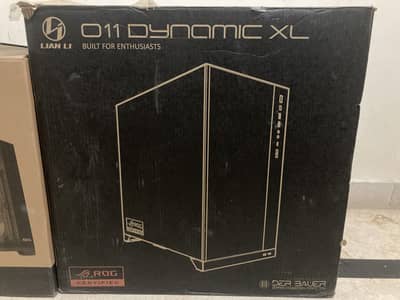Lian Li 011 Dynamic XL ( New 90k ) With Box Rog Certified