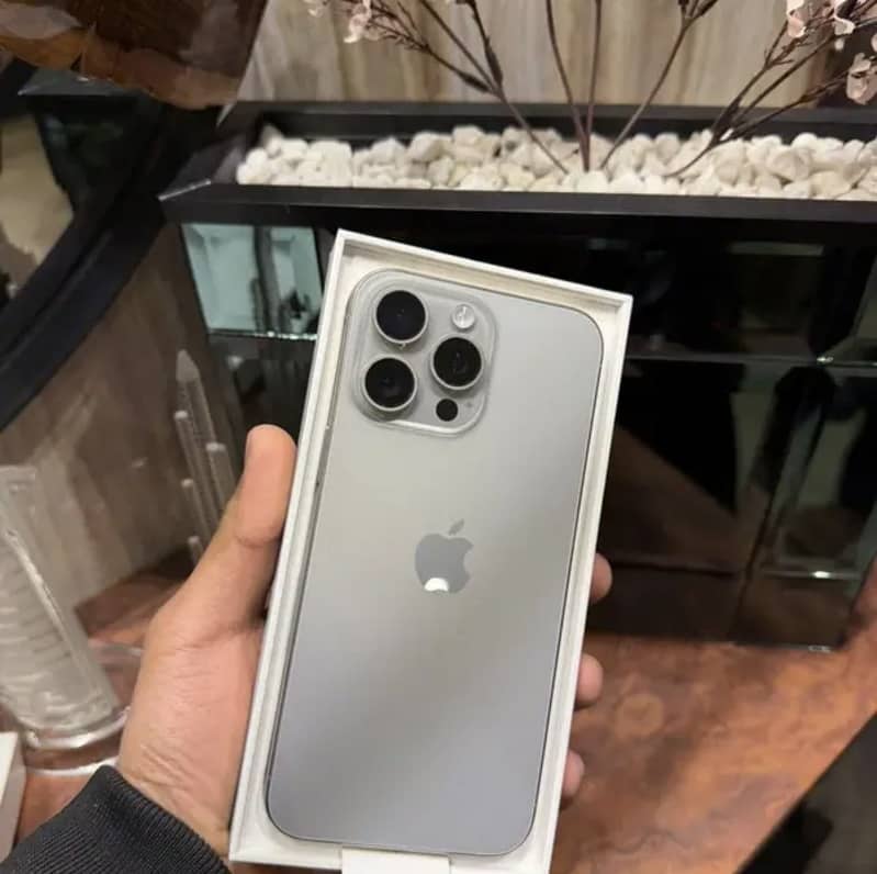 Iphobe 15 pro 2