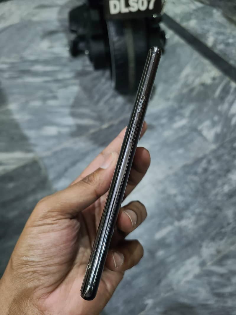 One Plus 7 Pro 3