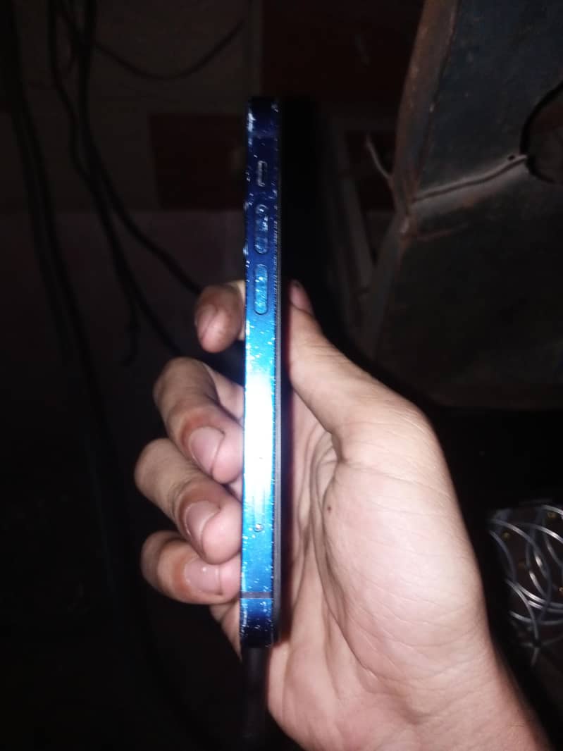 Apple iPhone 12 mini 2