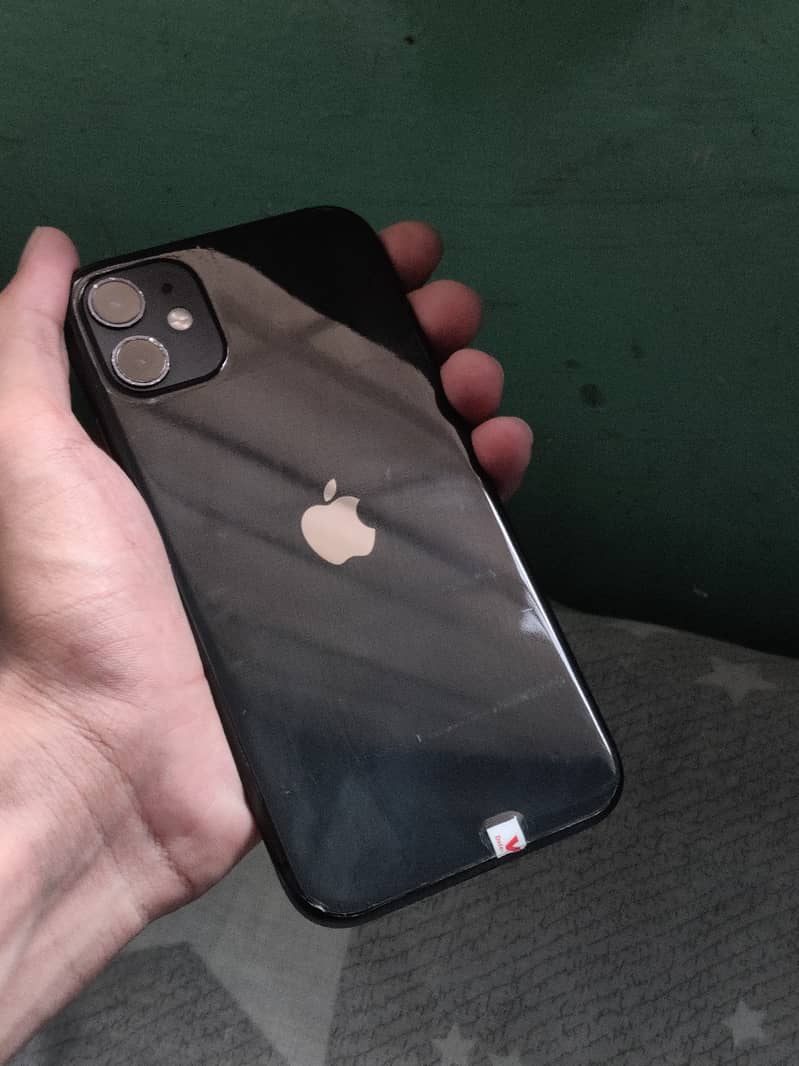 Apple iPhone 11 0