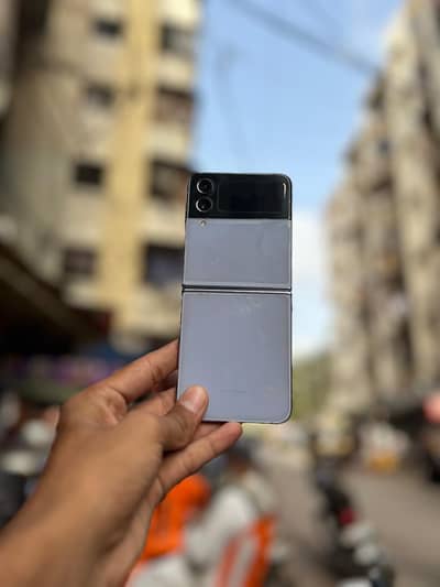 Samsung Mobile Z Flip 4