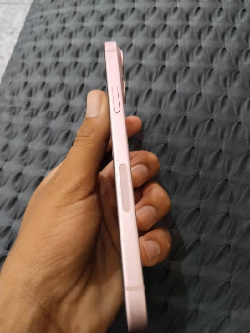 Apple iPhone 15 plus 2