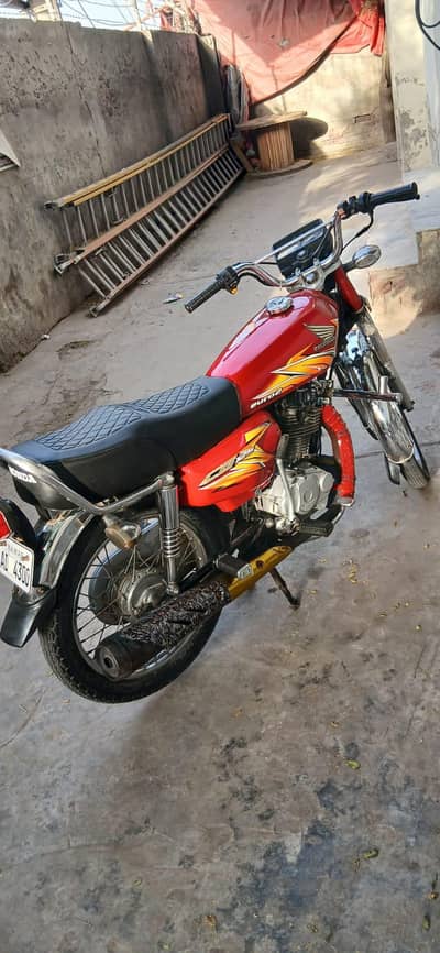 Honda 125 2021 model 03116924041