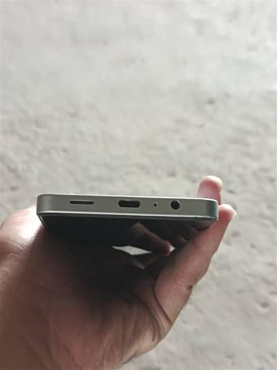 Samsung Mobile A06