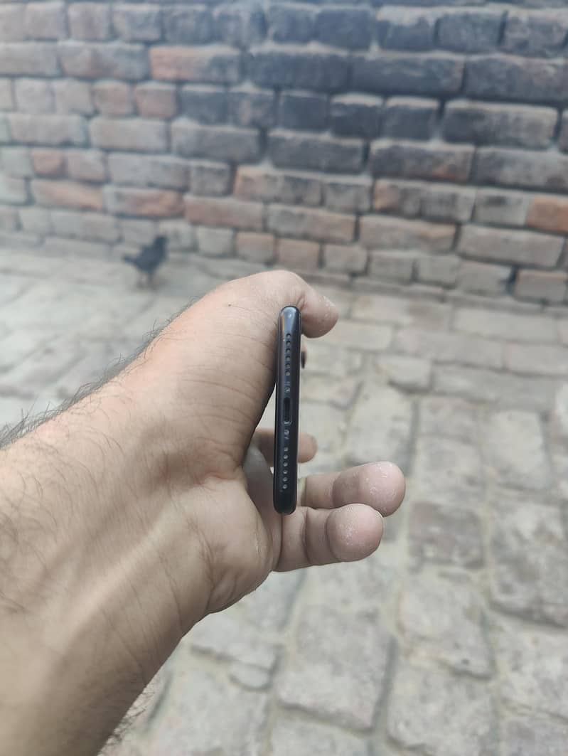 Apple iPhone SE 3