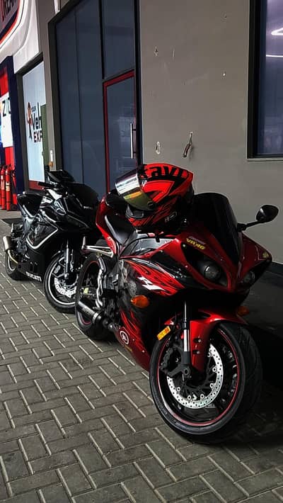 YAMAHA YZF R1  skull edition