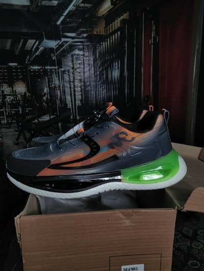 Stylish Sports Shoes with Auto-Dial Lacing System (Brand New)