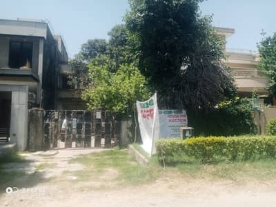 Prime location, near parliament house  adjecent to. Jinnah avenue and