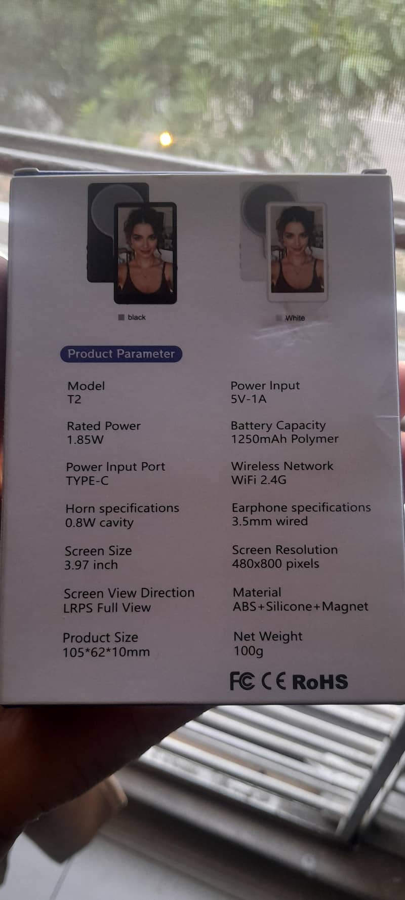 magnectic selfie screen 1