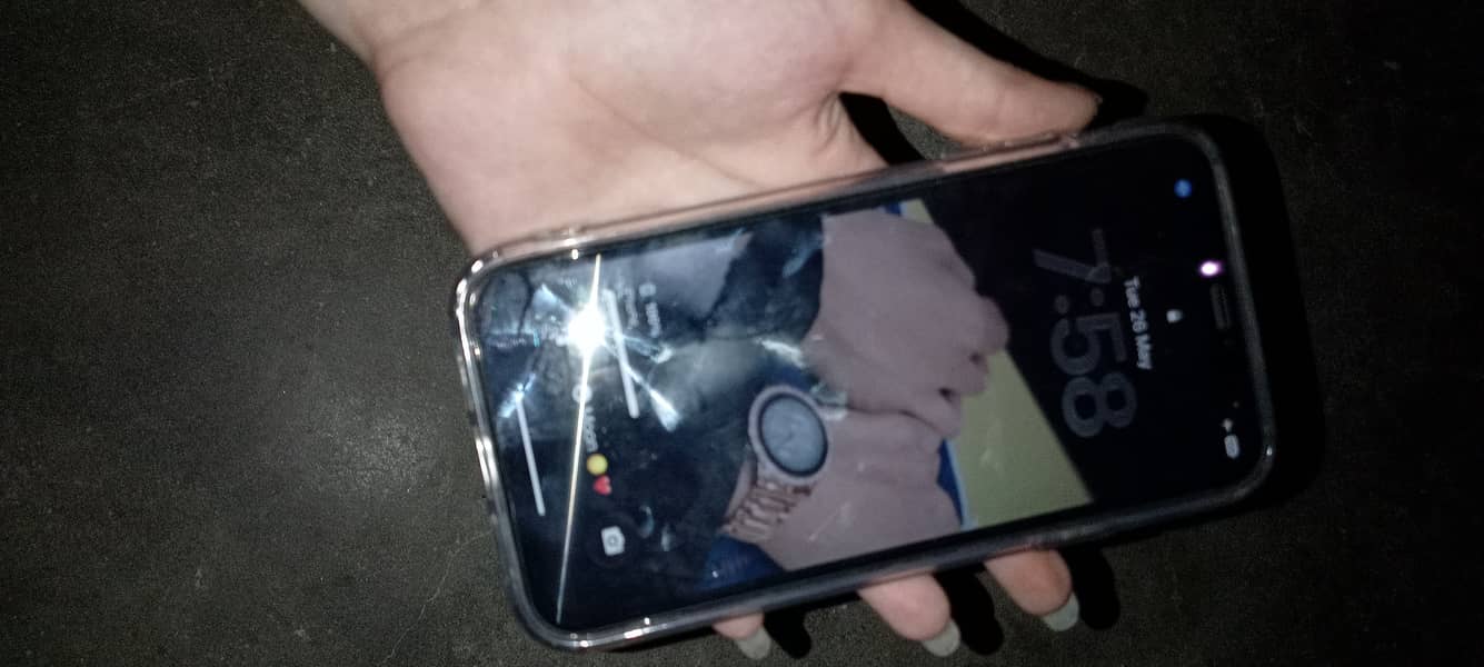 iPhone 11 2