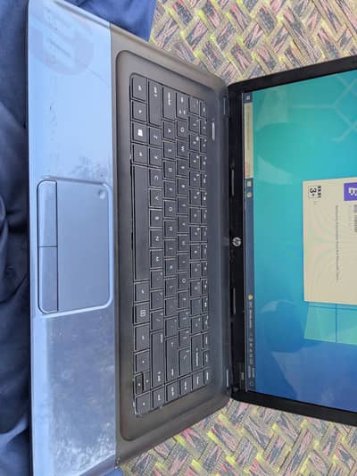 HP 2000 Notebook PC