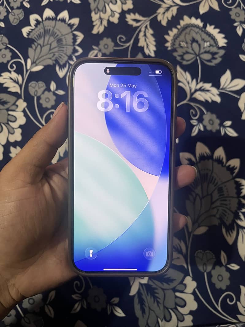 Iphone 16pro max 6