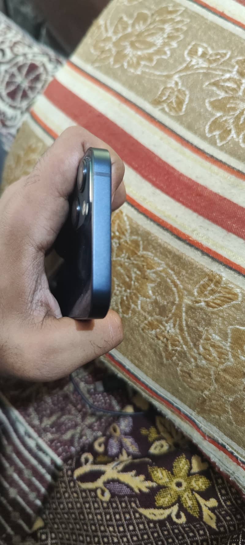 Apple iPhone 13 5