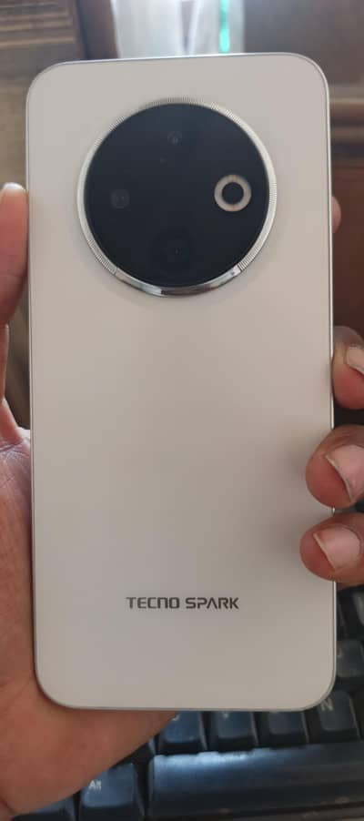 Tecno SPARK 30C