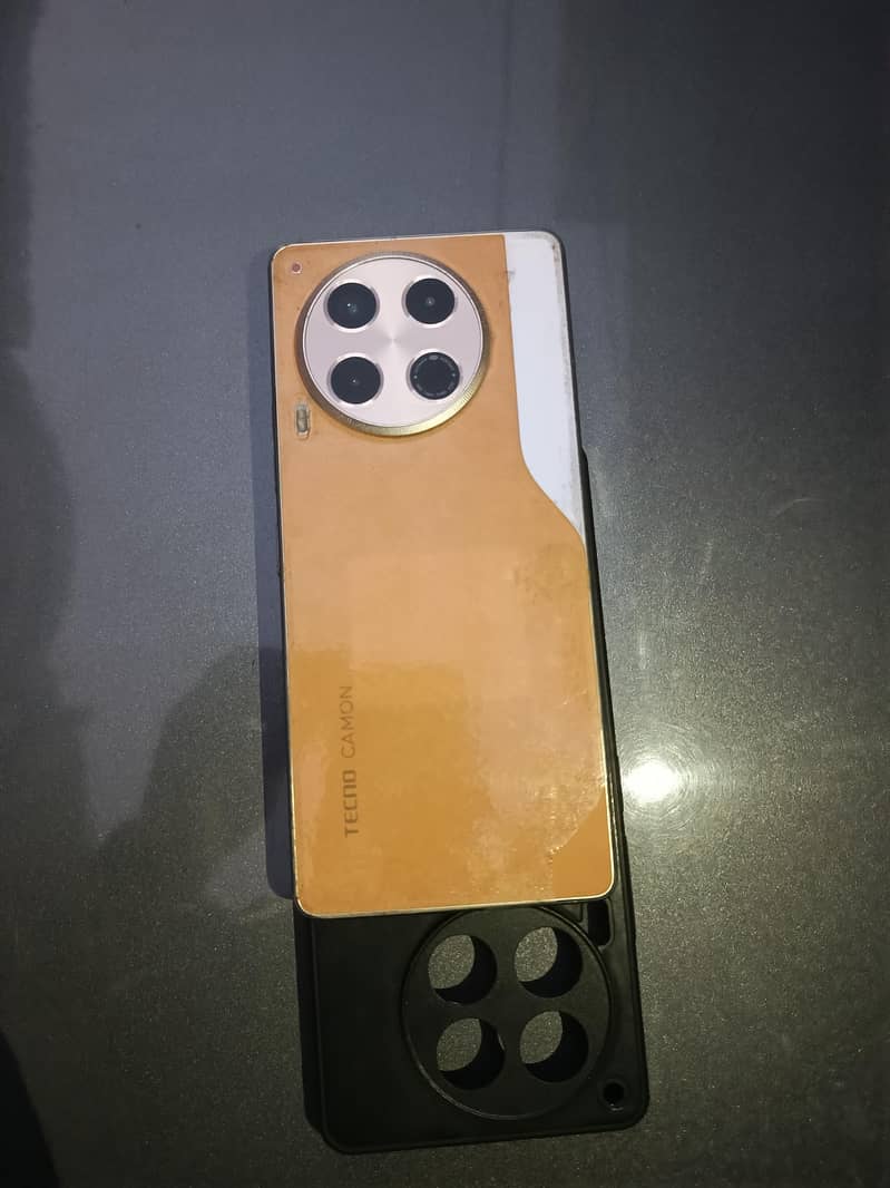 Tecno CAMON 30 1