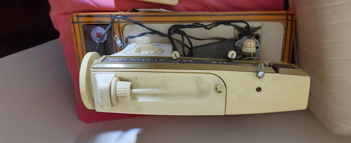 singer sewing machine 1