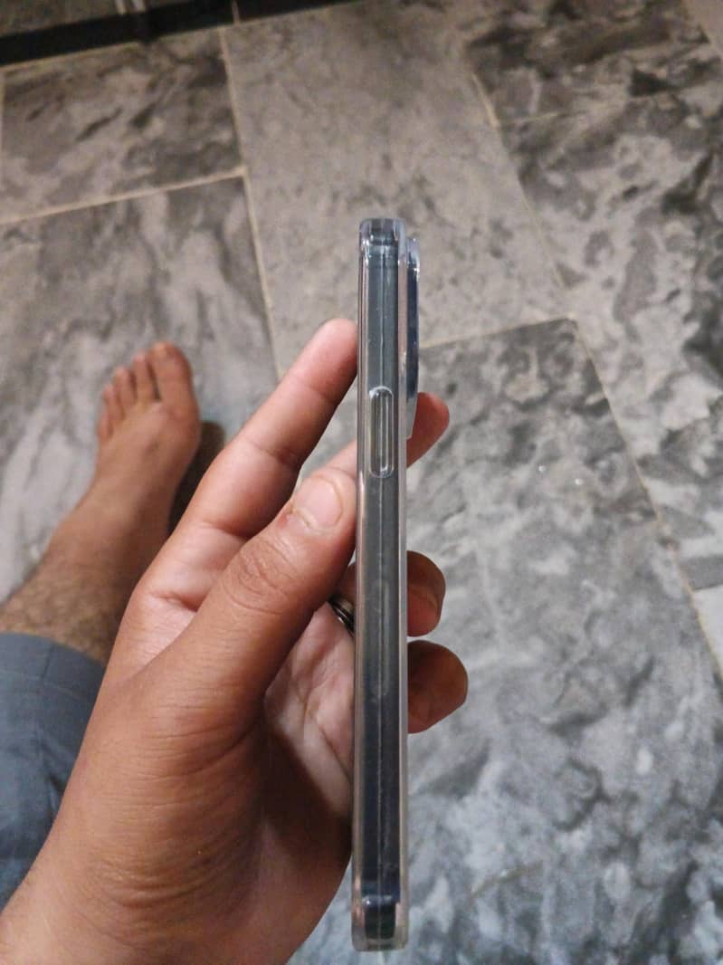 iphone 15 pro max 5
