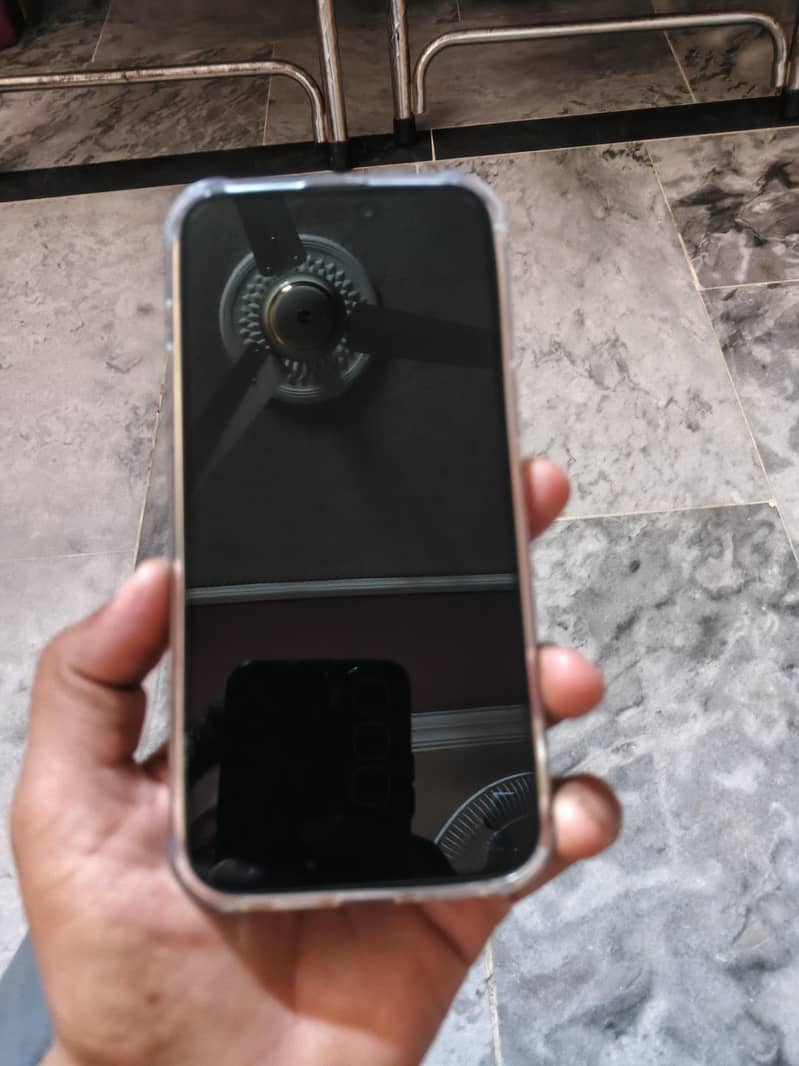 iphone 15 pro max 8