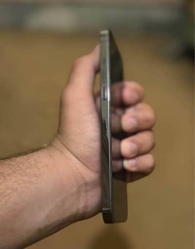 i phone 12 pro max Factor Unlock